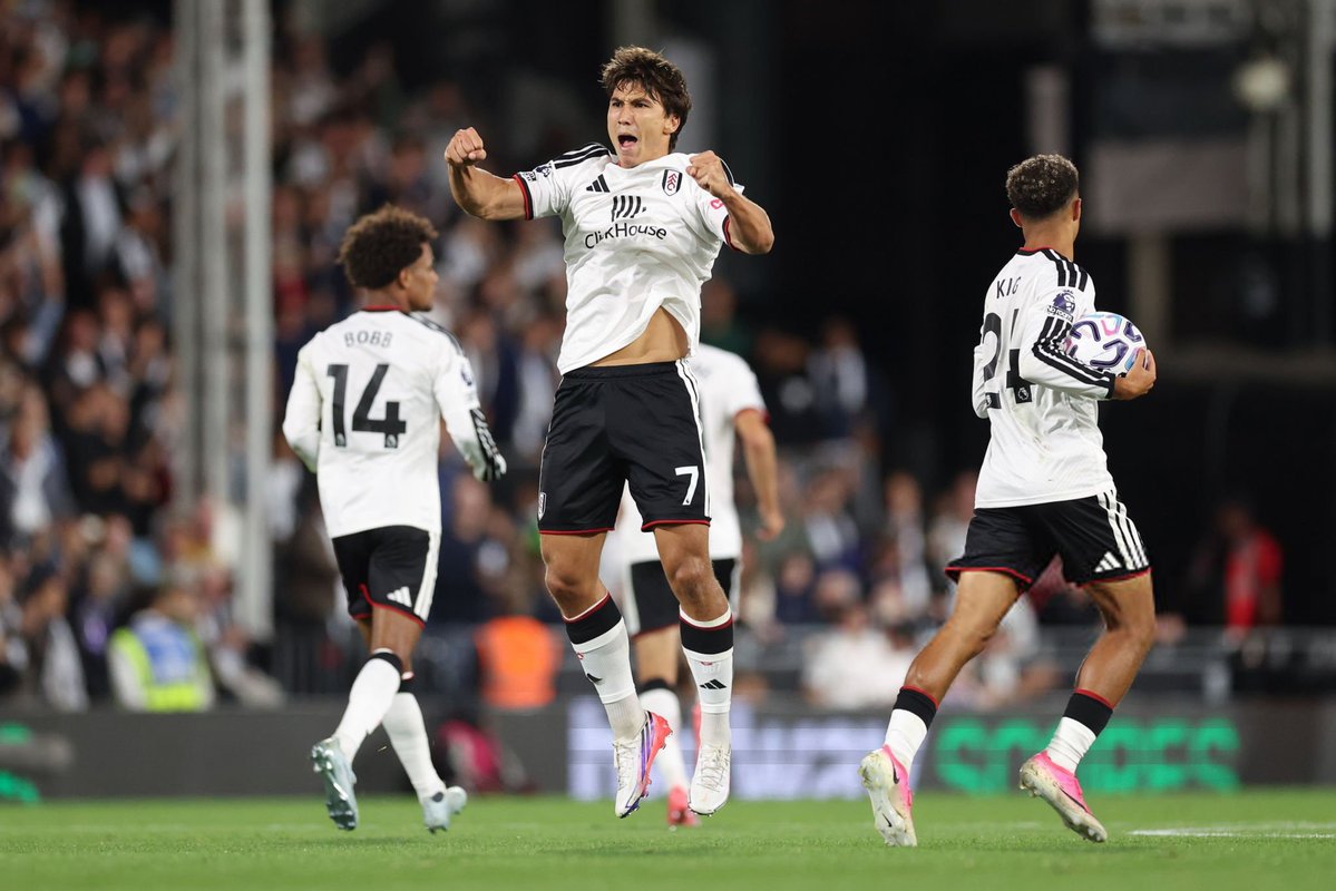 thatmadridguy_'s tweet photo. Was hearing names like Haaland, Sesko, Isaac, Gyokeres. 🤣 https://t.co/2bdsku0iRm