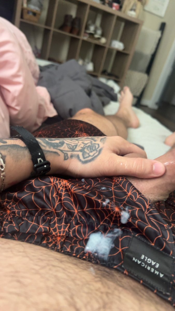 TylerMosleyyy's tweet photo. $20 pics , $25 vids , $100 FaceTimes , $50 customs , “package deals”: (5 vids , 5 pics) $50 …. (7 vids , 7 pics) $75……  (10 vids , 10 pics) $100 , full content album $200….. meet ups $300 , ($150 deposit, $150 afterwards.) cashapp , Apple Pay only. 

#336freaks #viral https://t.co/kXVarXGbZc