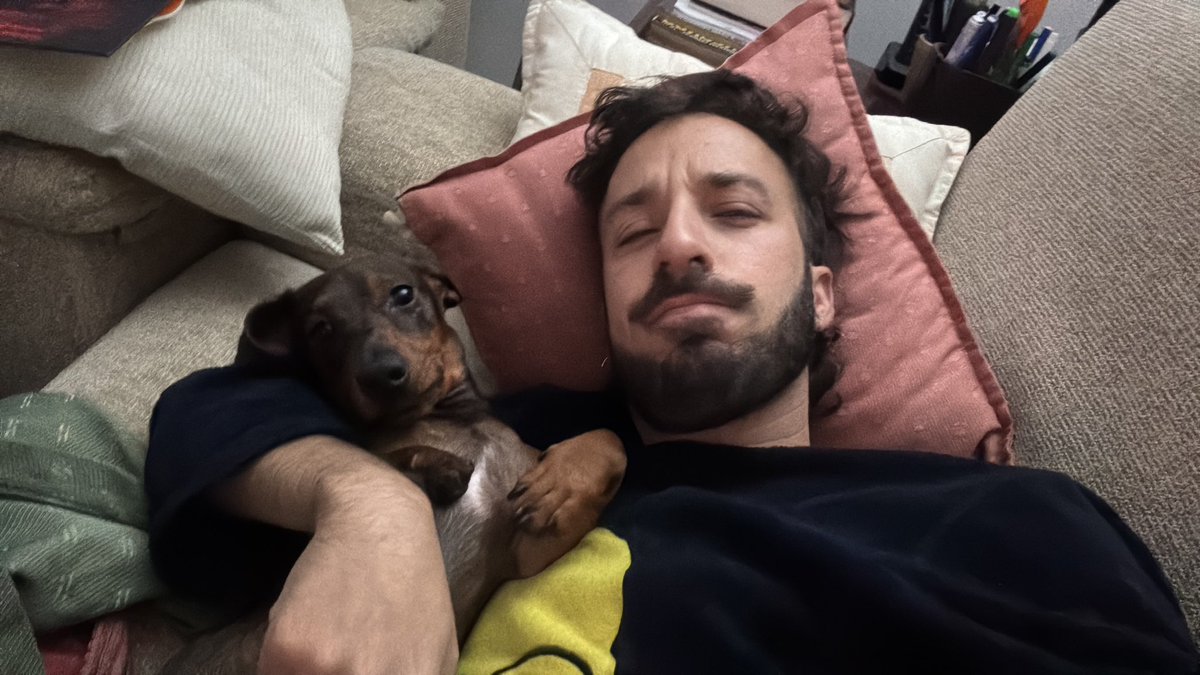 elhijodelayoli's tweet photo. Cómo empezó // cómo estamos ahora https://t.co/H2BPD3MkQc