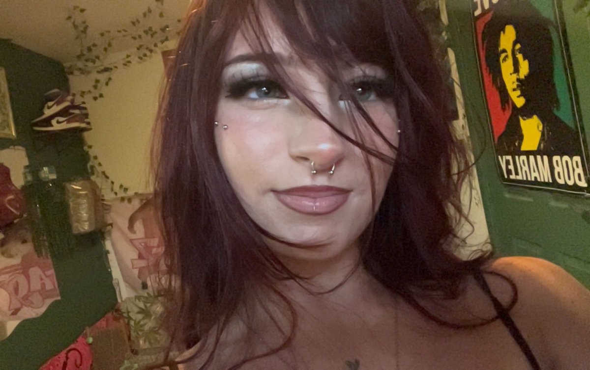 All4Sage_'s tweet photo. A smile like mine is what gets me whatever i want https://t.co/SRSLJKO3aC