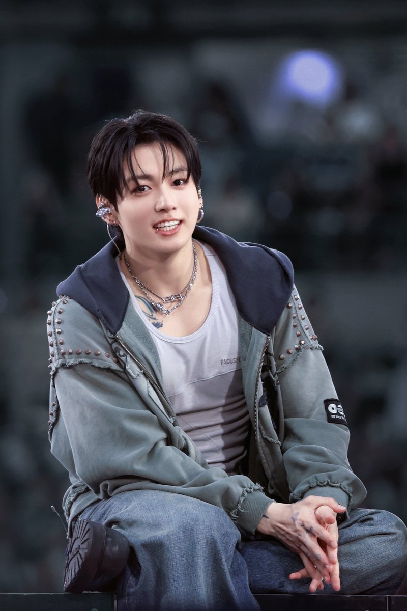 mnjeonjungkook's tweet photo. THAT FACIAL EXPRESSION SAYS IT ALL 😆🕺🏾
#JUNGKOOK https://t.co/TkD5lyLB0Z