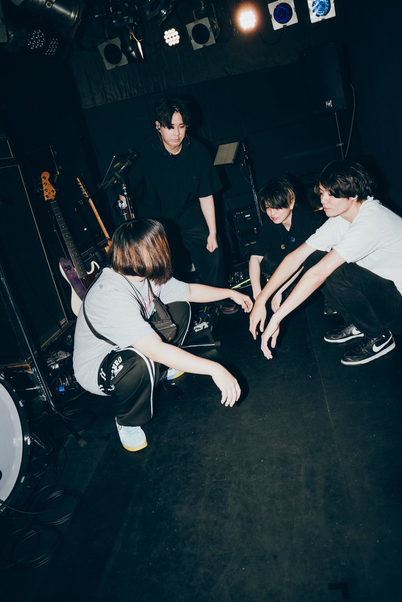 dai201S's tweet photo. ゆーくり 4th OneManLive 『SPARCLID.』

2部Gt./Mp.で参加させて頂きましたー！
ゆーくりさんのMCおもろ過ぎてバンドメンバーずっと笑ってました笑

ライブ直前のバンドメンバー。たのしそう

そして最近導入したFitEar。とても音が聴きやすい！

#SPARCLID

Photo by @a_k_i_000 https://t.co/UE2tQGKnSY