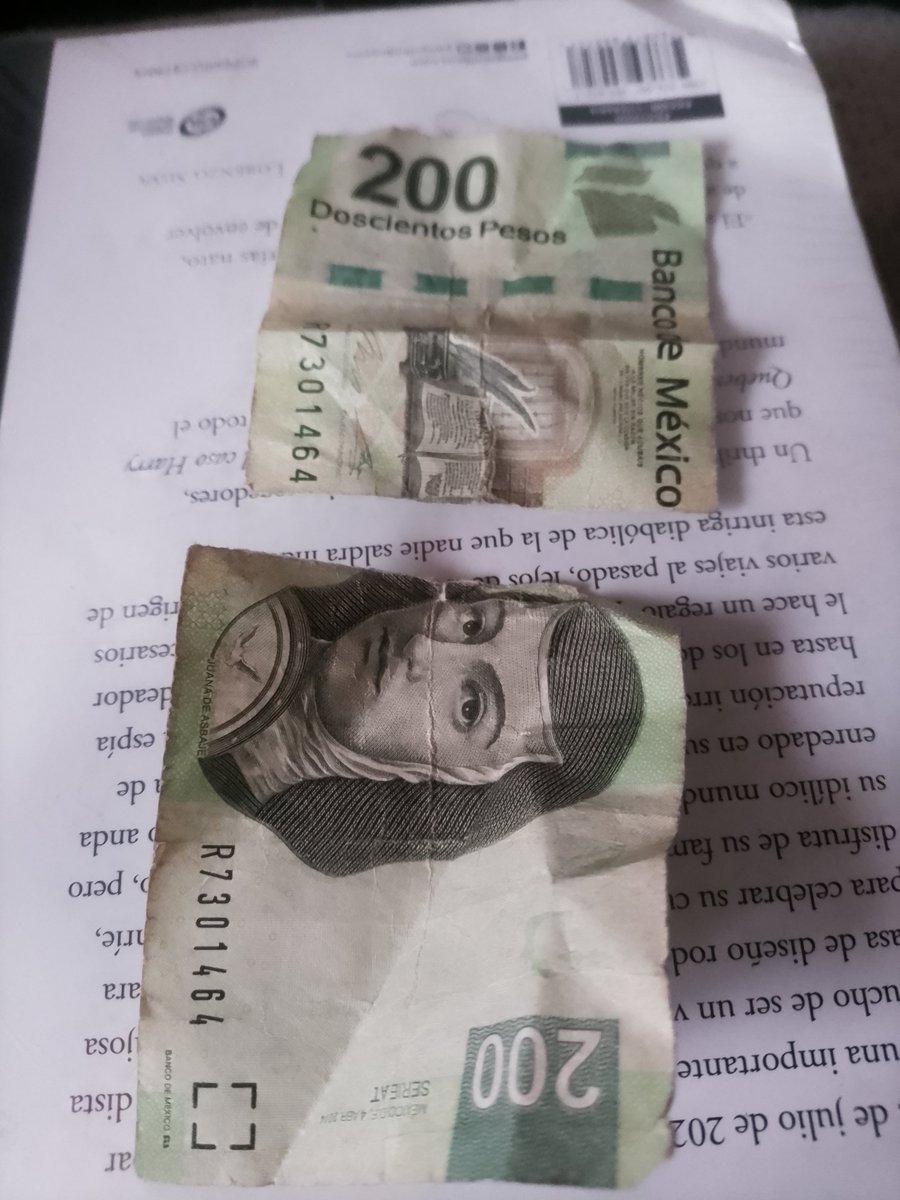 ferco10's tweet photo. Hola soy Fernando y estoy más roto y destrozado que el billete con el que pagaría mi desayuno. https://t.co/vheGeXdG5Q