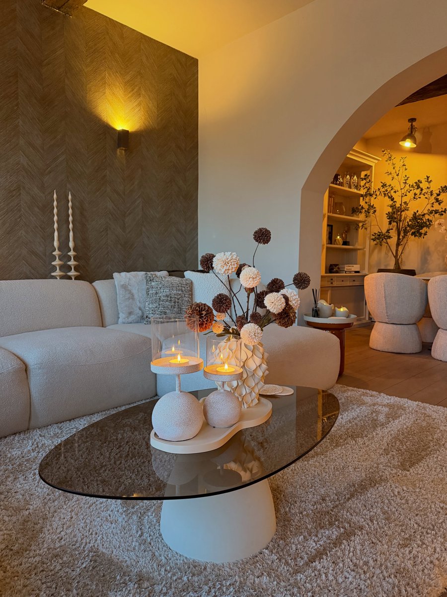 interior_only's tweet photo. This space was made for cuddling and sharing a glass of wine. https://t.co/pbIMJLhuQd