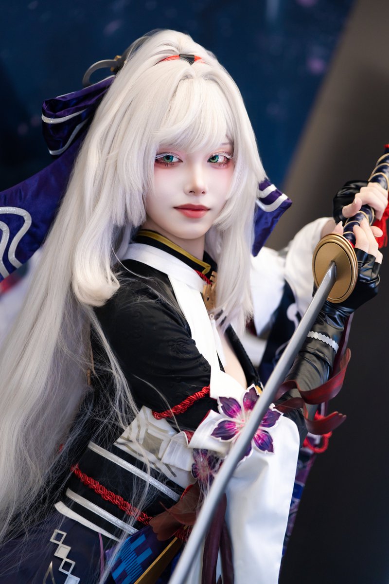 MyDearest525's tweet photo. 20260821~23 이환 PC방캉스   
이환 - 잔홍      
모델 - 항아 님 (@Hangah_cos)                     
#NTE #cosplay #コスプレ https://t.co/dfi97GlZkz