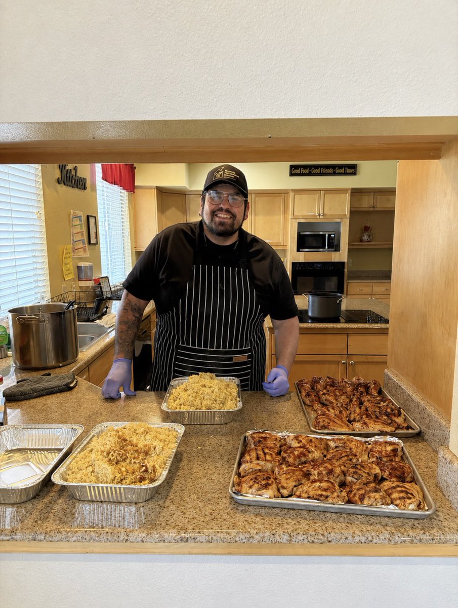 rmhcenvalley's tweet photo. Juan is cooking… and he’s serving 👨‍🍳🔥 #WhatsCookingWithJuan https://t.co/hW1ZLumSn8
