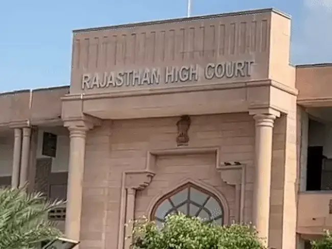 indexrajasthan's tweet photo. 🏛️ Governance 

🔹Rajasthan Highcourt Ban Junk Food In School Canteens
🔹Ban Junk Food Stalls Near 50M Of School Gate.
🔹Related Officers Must Inspect School Canteens Every Month.
#Rajasthan #school #health https://t.co/KoM523oIFN