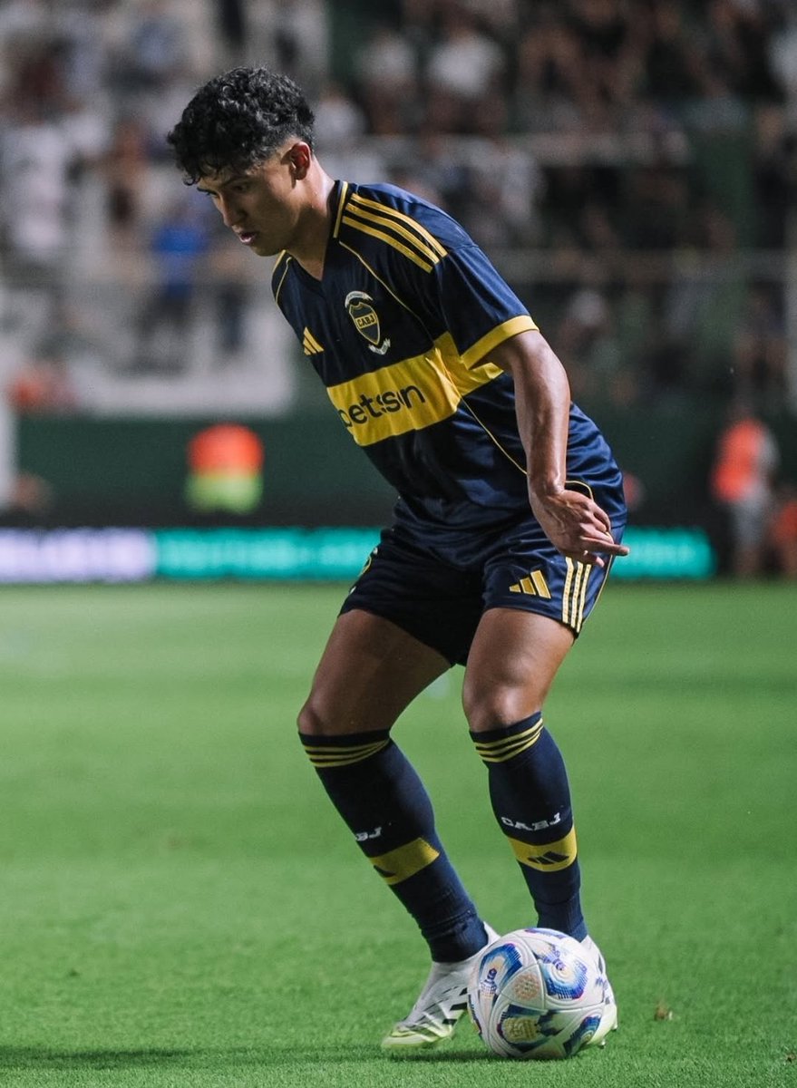 BocaJrsSports's tweet photo. Como viene la mano Herrera se perfila como titular para el viernes, y el pibe Satas subirá a Primera. No? https://t.co/zsdOtFaU8C