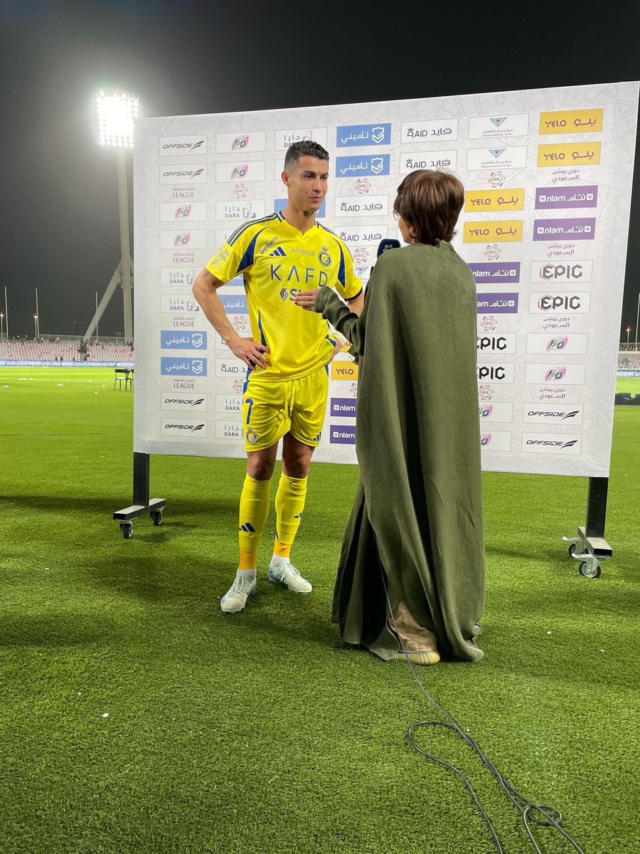 iiva1957's tweet photo. يفشلون اللي قاعدين يلمعون جريمتها ترى جايه تلعب مو جايه تسويها عندنا🥹 طيب بخصوص المذيعه  اللي هي جنس طبيعي وهي سعوديه وهي اولا بالمكان تهجموا عليها وانتقدوها ويقولون فاهمين التطور غلط وجايين الحين تبون تلمعون وضع الشاذه الحْنرْيره هذي بكل بساطه ؟ متناقضين مبادئكم على حسب البقعه https://t.co/lbuovgbm3q