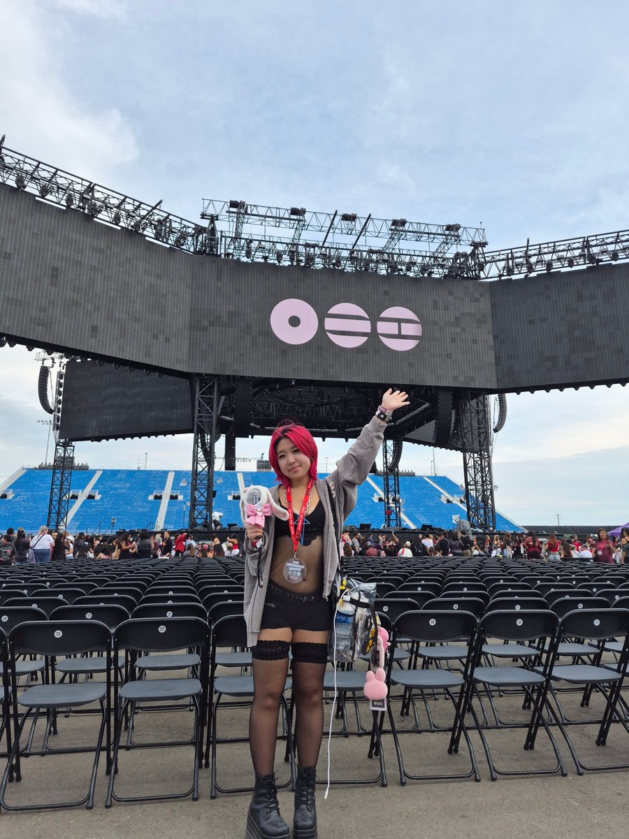 bunnibles's tweet photo. BTS WORLD TOUR ARIRANG
ARIRANG TOUR IN TORONTO DAY1
#BTS
#BTS_WORLDTOUR_ARIRANG_TORONTO
#BTS_WORLDTOUR_ARIRANG_TORONTO_D1
#BTSinToronto https://t.co/3K1DzcC3vR