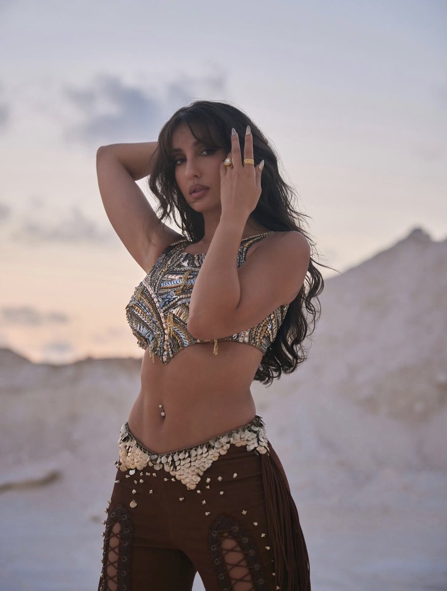 CuratedIconic's tweet photo. Nora Fatehi https://t.co/T79PDn0L1K