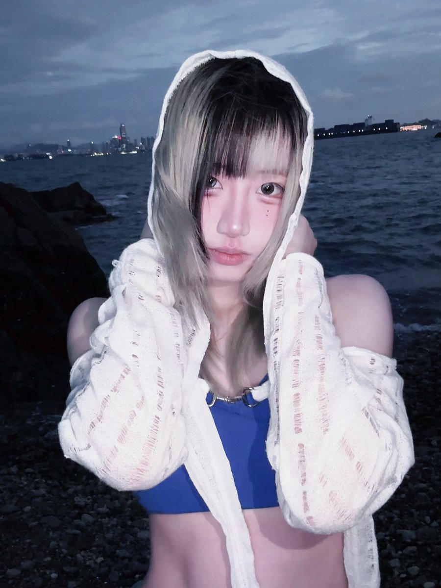 yanmu420's tweet photo. 🌊#YanMu https://t.co/ShvCzv9FlX