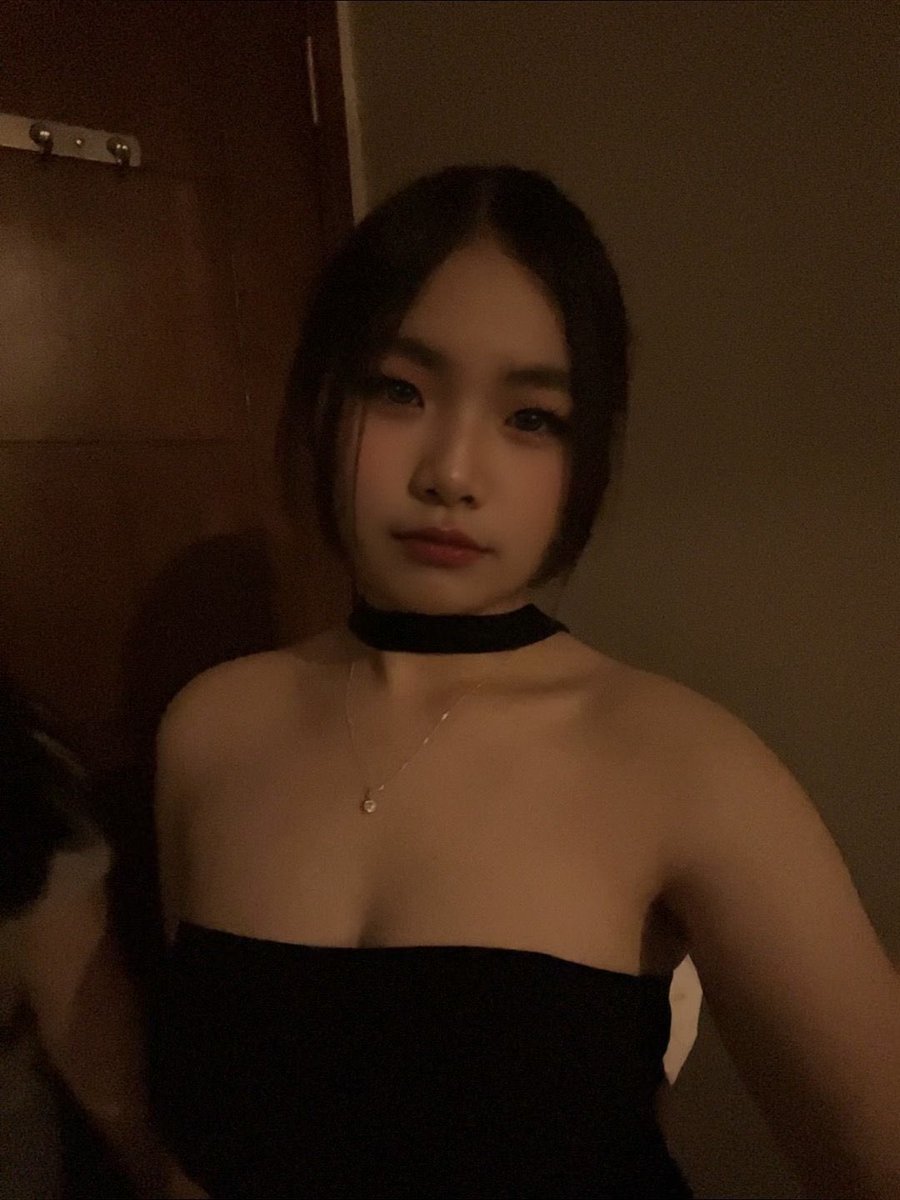 ohneok's tweet photo. w the campus cutie yun oh #cosd https://t.co/jPtDNVGJZ9