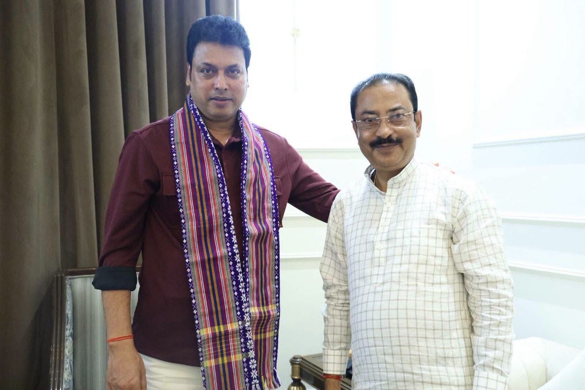 BjpBiplab's tweet photo. Rajya Sabha MP and former Tripura Pradesh BJP President Shri Rajib Bhattacharya ji paid a courtesy visit and extended his good wishes for the new responsibility. @Rajib4BJP https://t.co/rgDN2ifEHZ