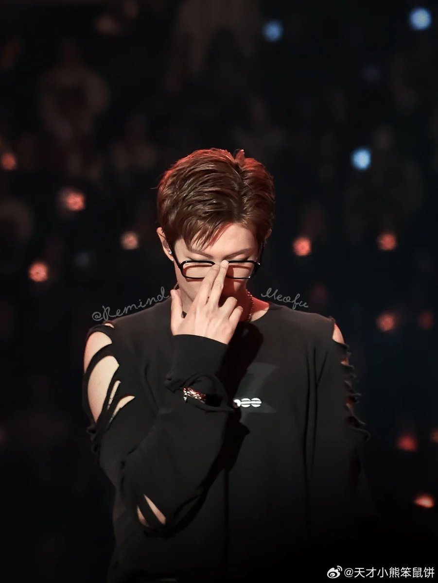 _Cypher_Rkive's tweet photo. GUUUUUUUYS LOOOOOOOOOK 😭😭😭😭😭😭😭😭😭 NAMJOON LOOKS SO GOOD! I FALL MORE AND MORE IN LOVE WITH HIM EVERY DAY 😭💙💙💙 
Thank u so much an all the credits to
Photographer: 天才小熊笨鼠饼
🔗: https://t.co/0JtEtEJOjc
#RM #BTSRM #방탄소년단RM #김남준 #Namjoon #알엠 https://t.co/Y8QYuA2sBs