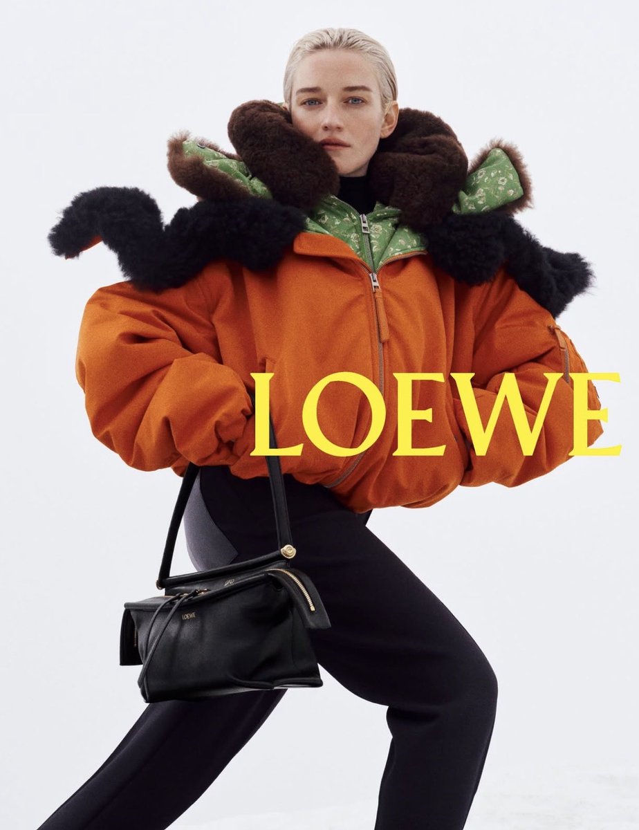 LegendaryLade's tweet photo. Actress Julia Garner for Loewe FW26 campaign!

Photographed by Talia Chetrit. https://t.co/pa6a2Ta5Nq