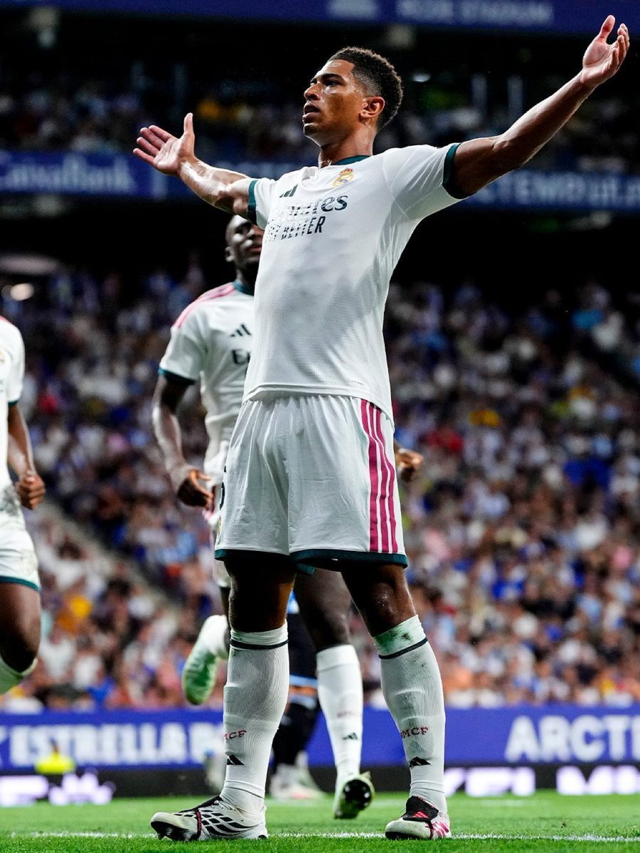 mixspt's tweet photo. 🚨 رغم تعرض بيلينغهام لإلتواء في الكاحل خلال مباراة إسبانيول، فإن النادي يؤكد أن لا توجد أي مشكلة بشأن جاهزيته لمباراة الأربعاء. https://t.co/RBcLocQ47I