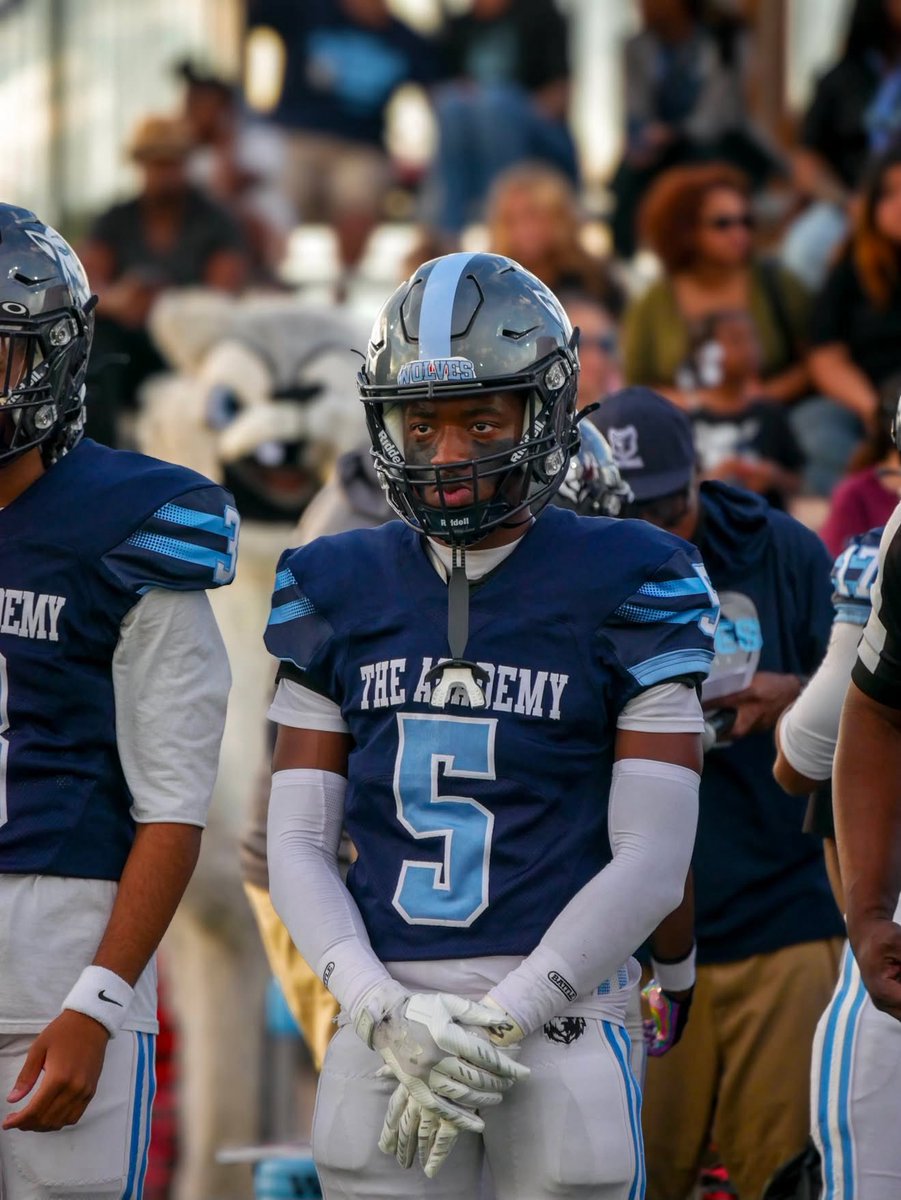 NasThom8's tweet photo. Week 3 Let’s do it, Another Opportunity to be Great!!! #Runwiththepack #thenorth @CivicaAcademyFB https://t.co/g13MXghz56