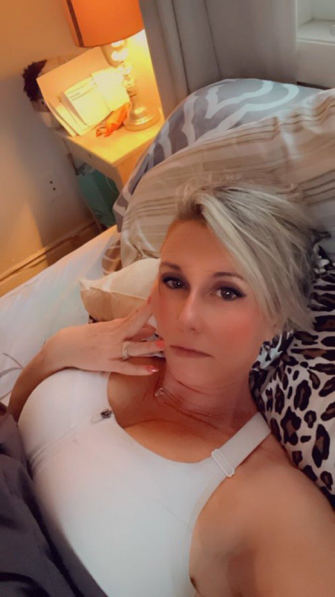 Michell90182494's tweet photo. I’m free later today or right now who want to have some fun 🤩 🔥☘️ https://t.co/2mfcsrJBAG