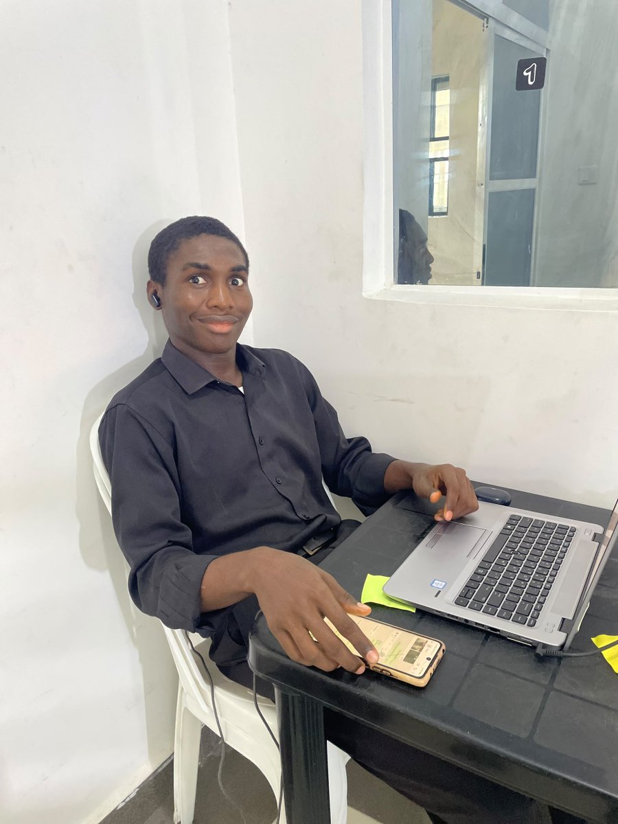 square_one_1's tweet photo. That moment when you are doing something important and NEPA takes light..or is it when your neighbor music is so damn loud.

It can so annoying ..but we got you covered.
24/7 light, Ultra fast internet..and a peaceful environment.

What are you waiting for?

Visit Squareone today https://t.co/bIC7Jbxi8B