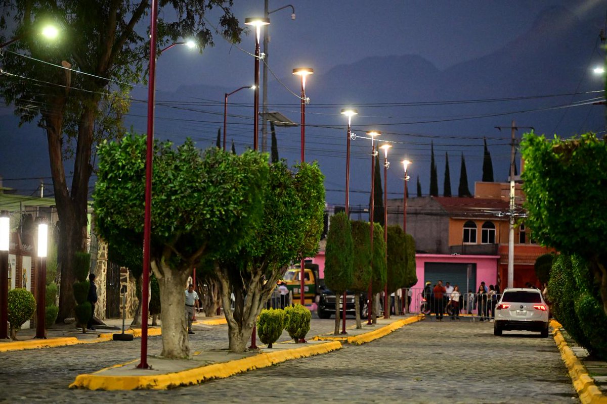 EltrinarNoticia's tweet photo. Gobierno de México y Edomex acuerdan dar continuidad al programa “Senderos Seguros”
#trinarnoticias #SíguemeYComparte
https://t.co/KGRJz19m6V
#PlanIntegralOriente #SenderosSeguros #EstadoDeMéxico #ClaudiaSheinbaum #DelfinaGómez https://t.co/devAGUJqjI