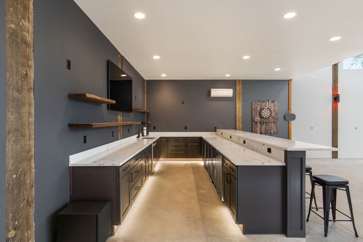 Fullwiler_Const's tweet photo. Thinking about a building a new shop?
We've got you covered!
#contractor #builder #construction #developer #new #shop #garage #realestate #investment #home #generalcontractor #localbuilder #WA https://t.co/uftLJzJmd4
