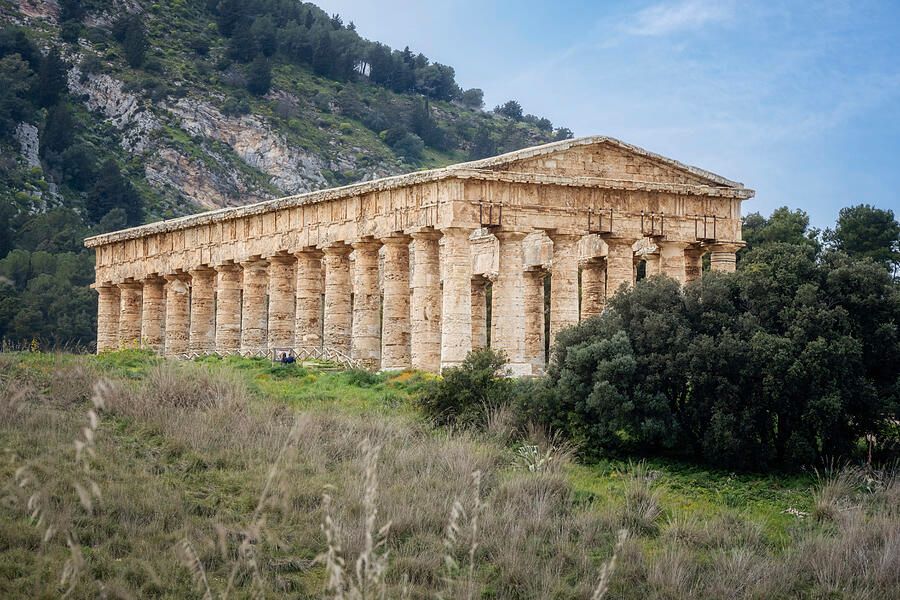 joancarroll's tweet photo. Segesta Temple Sicily! https://t.co/aNxrsOCblY #segesta #sicily #italy #temple #doric #historic #archeology #giftideas @joancarroll https://t.co/aFvYRPMyOD