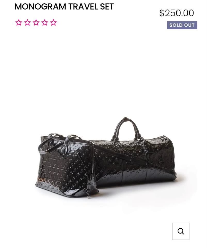 layxsnv's tweet photo. GLAMAHOLIC GIRLIES GET UP!!!! 

Tote, wristlet &amp; duffel 😍😜

SHE ATEEEEEEE! https://t.co/APLbZpxgV7