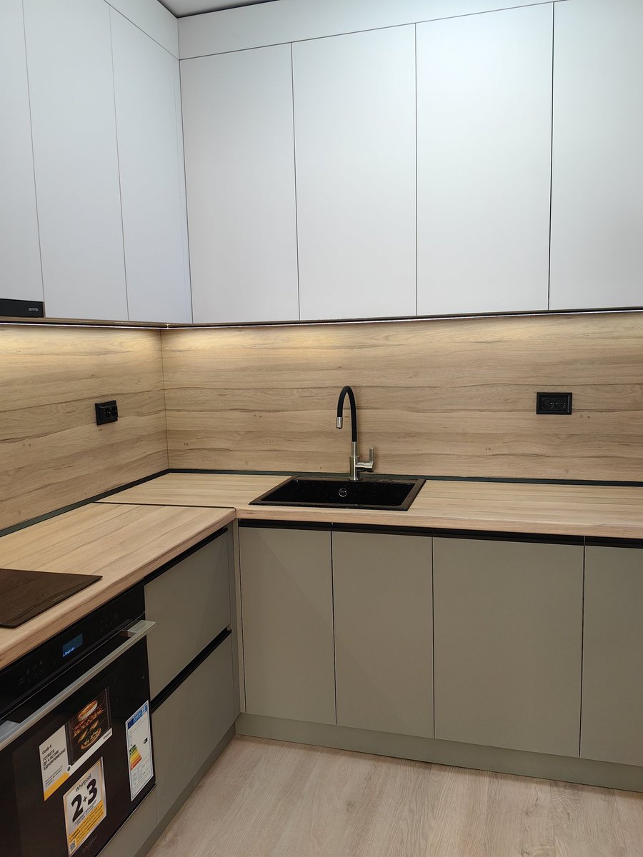 Mp40DesignGroup's tweet photo. #Kitchen,#Kitchendesign,#New,#Led https://t.co/L1MvPb5iBM