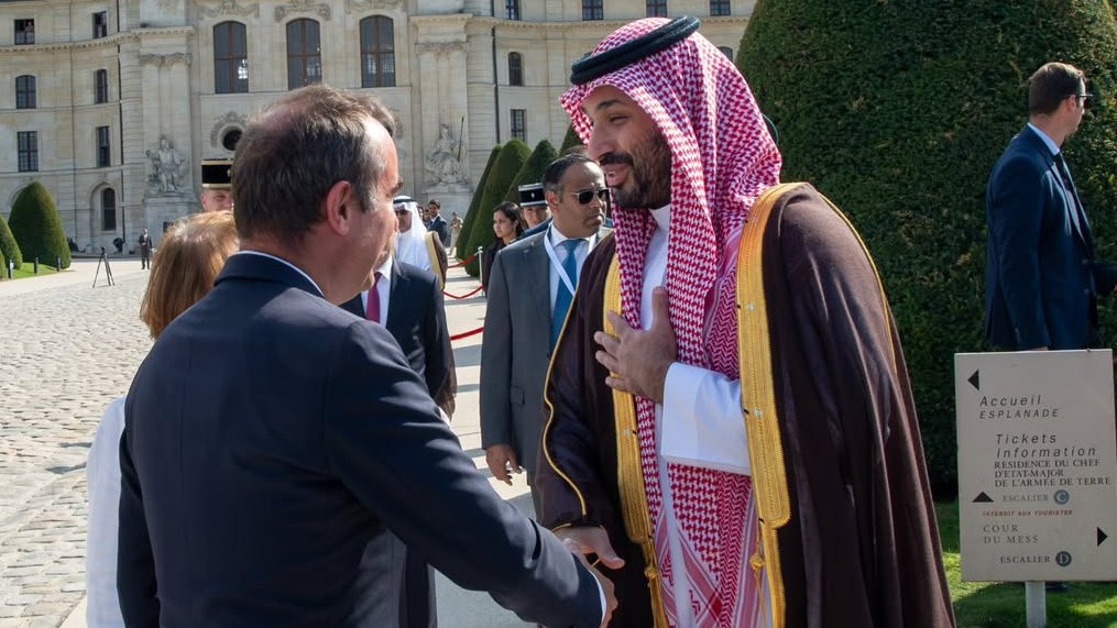 rahefph_7's tweet photo. محمد الخير 🇸🇦
 #محمد_بن_سلمان_في_باريس https://t.co/b0Yrkdw7La