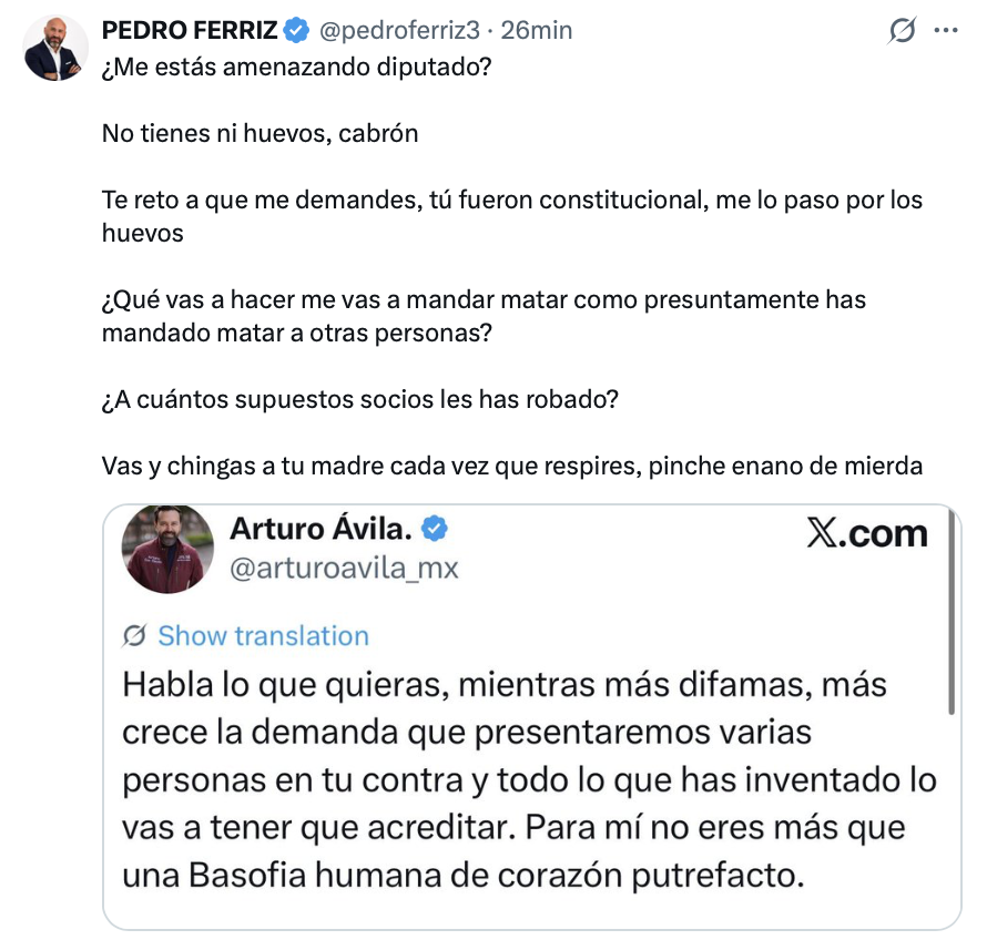 MazoyJulian's tweet photo. ¿Soy yo el único que ha visto los videos de @pedroferriz3 en Quintana Roo, en un evento en público pidiéndole dinero a @arturoavila_mx porque quería apoyar a Adán Augusto? Son de esos videos que miles de personas tienen en sus teléfonos pero nunca he visto que los publiquen. https://t.co/AAd9mJ5Bh4