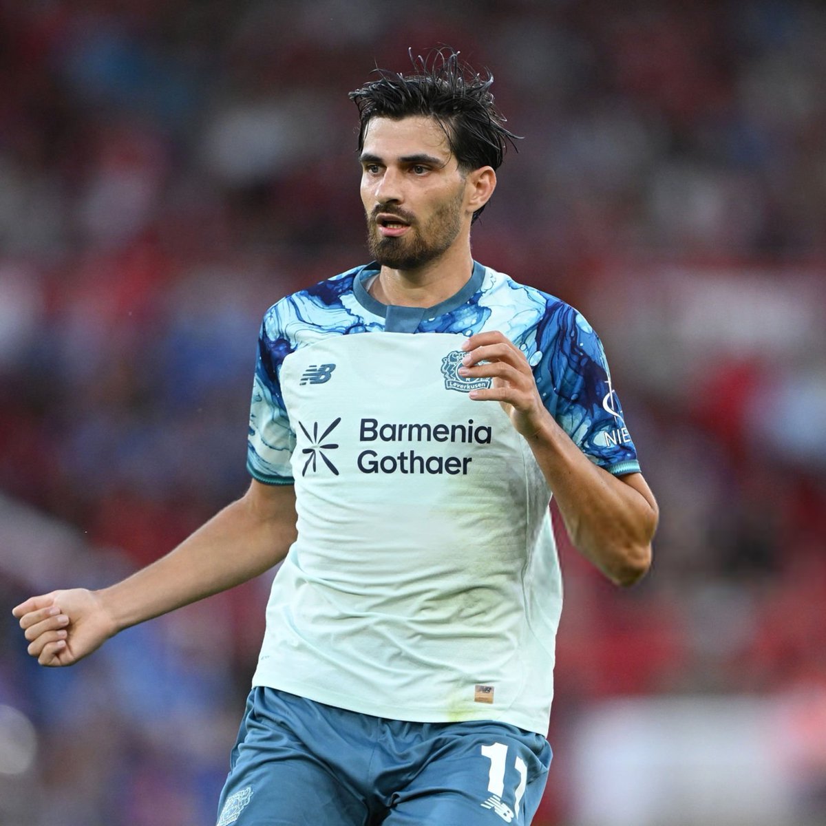 ActuL1_'s tweet photo. 🚨🚨 LE STADE RENNAIS POUSSE TOUJOURS POUR MARTIN TERRIER 🇫🇷 !!! 🥵❤️🖤

Le club breton espère toujours rapatrier son ancien attaquant (Bayer Leverkusen) sous la forme d'un prêt.

Freiné par les blessures en Allemagne, il pourrait faire son grand retour en Ligue 1.

(@Santi_J_FM) https://t.co/kbU3FcVRwW