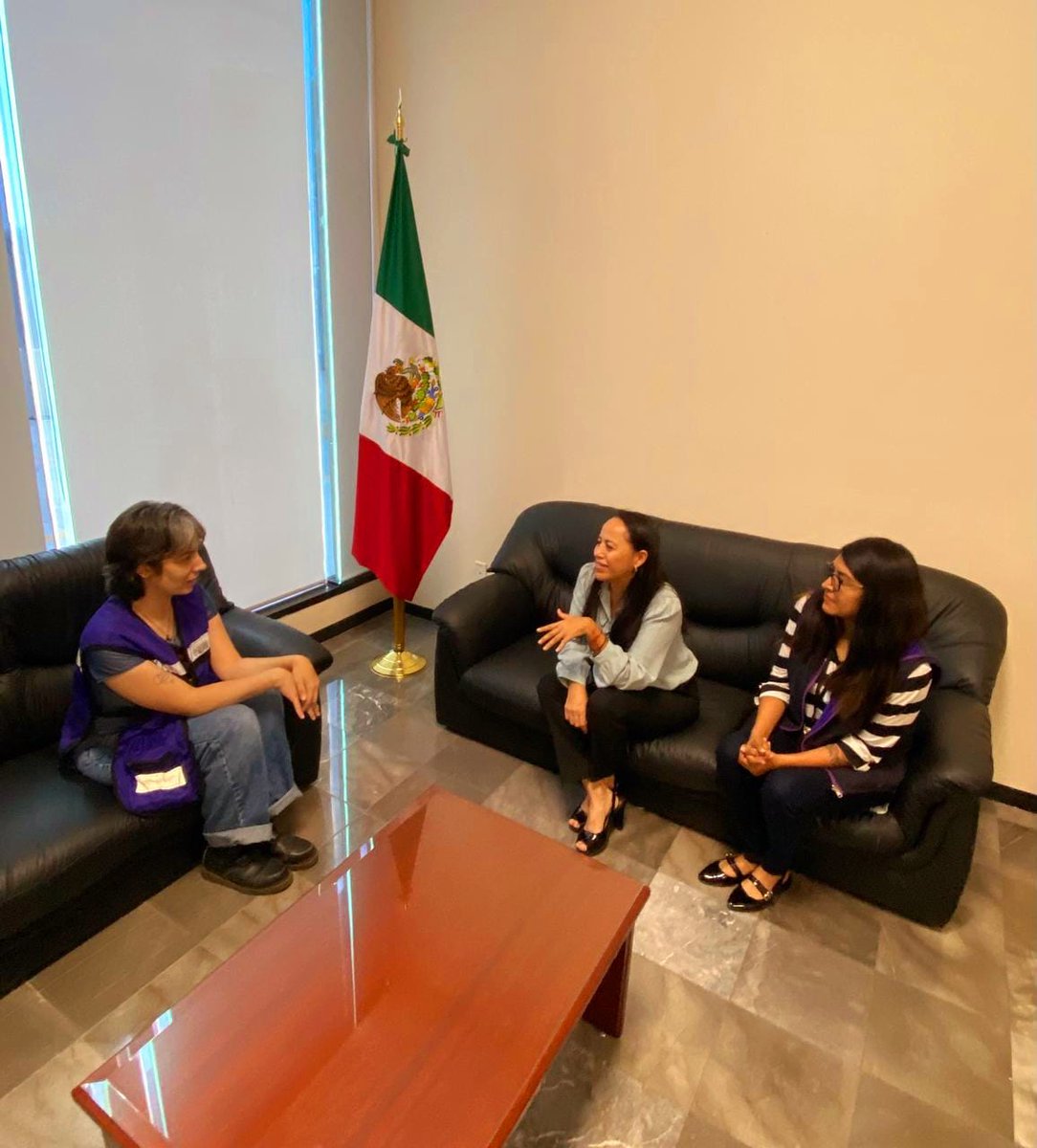 IfdpAgs's tweet photo. La Delegada del #IFDP en #Aguascalientes sostuvo una reunión de trabajo con la Coordinadora de Acompañamiento del Observatorio de Violencia Social y de Género de Aguascalientes.
Dialogaron sobre relaciones interinstitucionales y posibles colaboraciones para fortalecer la atención https://t.co/LH5CyHfb9h