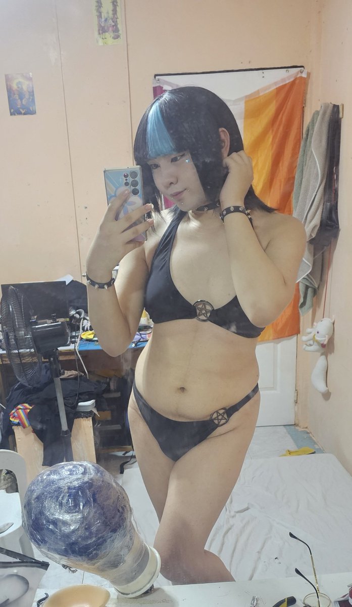 AkaneCosplayer's tweet photo. Will probably take more swimsuit Kirara pictures once I've finished styling her wig :3 https://t.co/kqdWfN59RR