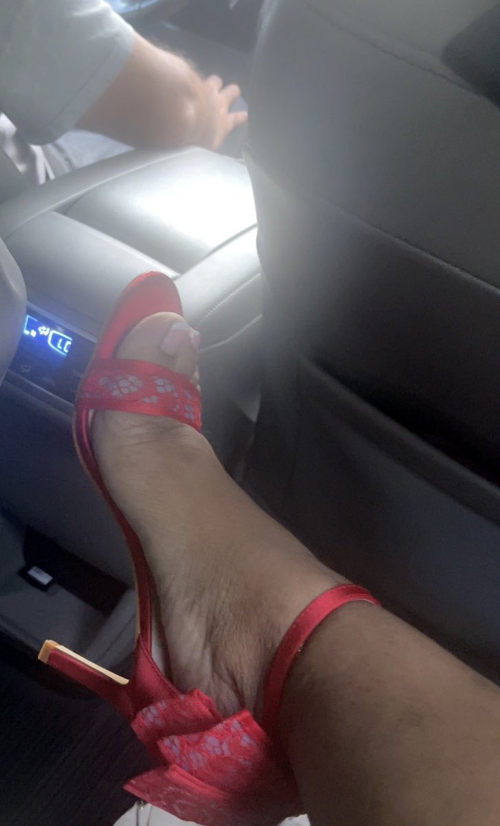 MistresMahogany's tweet photo. @FeetFinder https://t.co/i0ZyRD5sW9