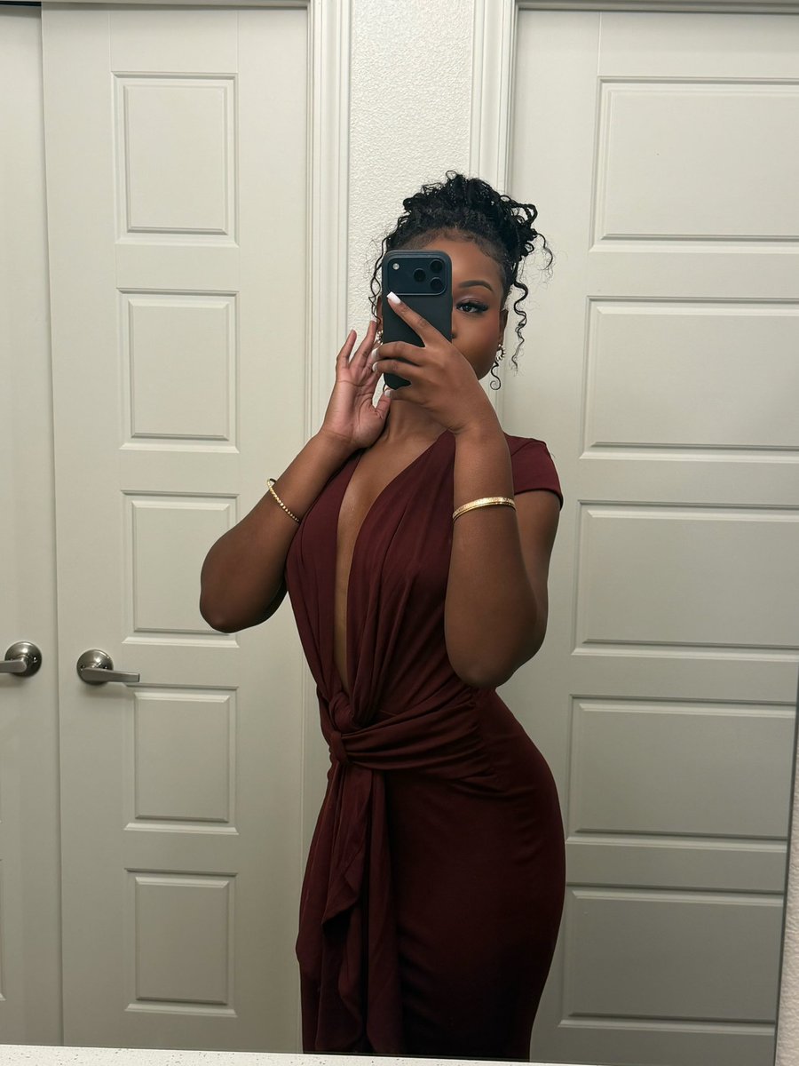 Viviibbyy's tweet photo. https://t.co/c1iKMdJNCQ
