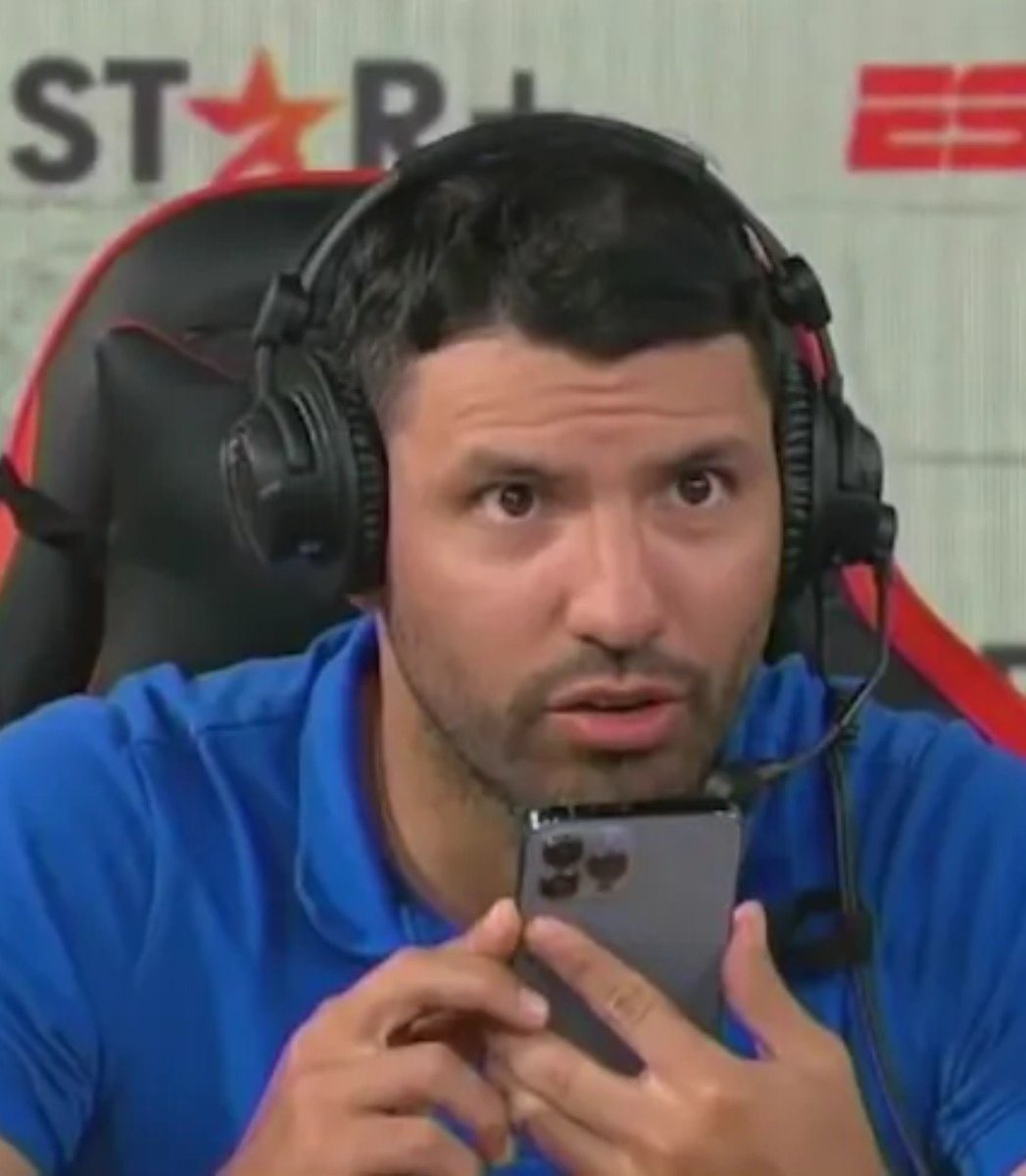 topskillsportuk's tweet photo. 🚨🗣️ Sergio Agüero slams Atlético Madrid over their handling of the Julián Álvarez saga and Julián being booed by their fans: 🇦🇷💥

“I don't understand this situation. Julián wants to leave, the club doesn't want to let him go, and then the fans boo him.”

“What do they expect him to do? He has already made his decision.”

“Atlético should sit down with him and find a solution instead of making everything more difficult.”

“Now they are creating a bad atmosphere around the player and making him look like the problem. That's not fair to Julián.”

“Honestly, it looks like they are trying to make things so difficult that he chooses another club instead of Barcelona. If that's the case, it's a mistake.”

“You cannot treat a player like this and then expect other players to trust the club in the future. The whole situation has been handled badly.” ⚠️