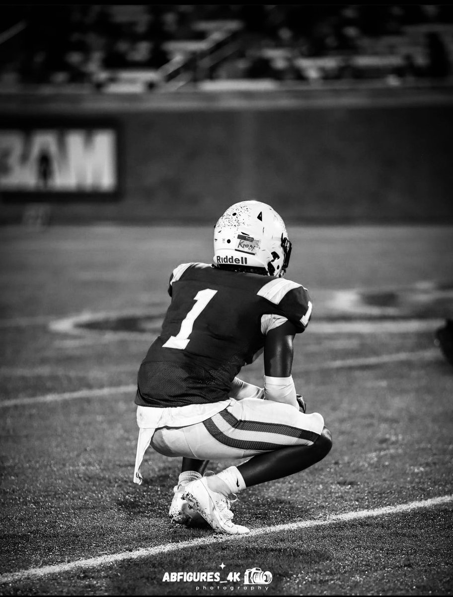1k_tate's tweet photo. I miss it bad fam 🥲🥲looking for a new home 🏠 #1  #ClassOf2024 https://t.co/maDYZXlIbQ