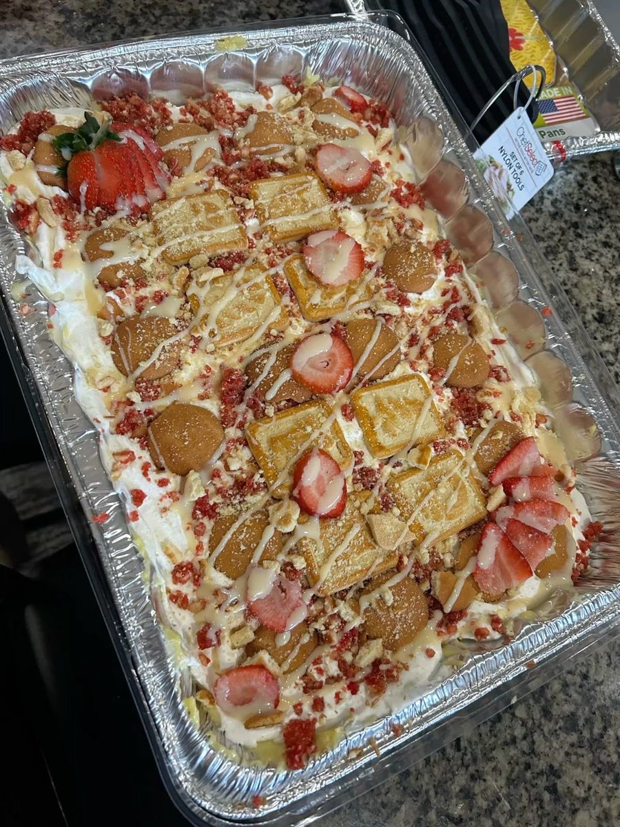 bossbabejass's tweet photo. Banana Pudding 😍 https://t.co/kXKliTOgtD