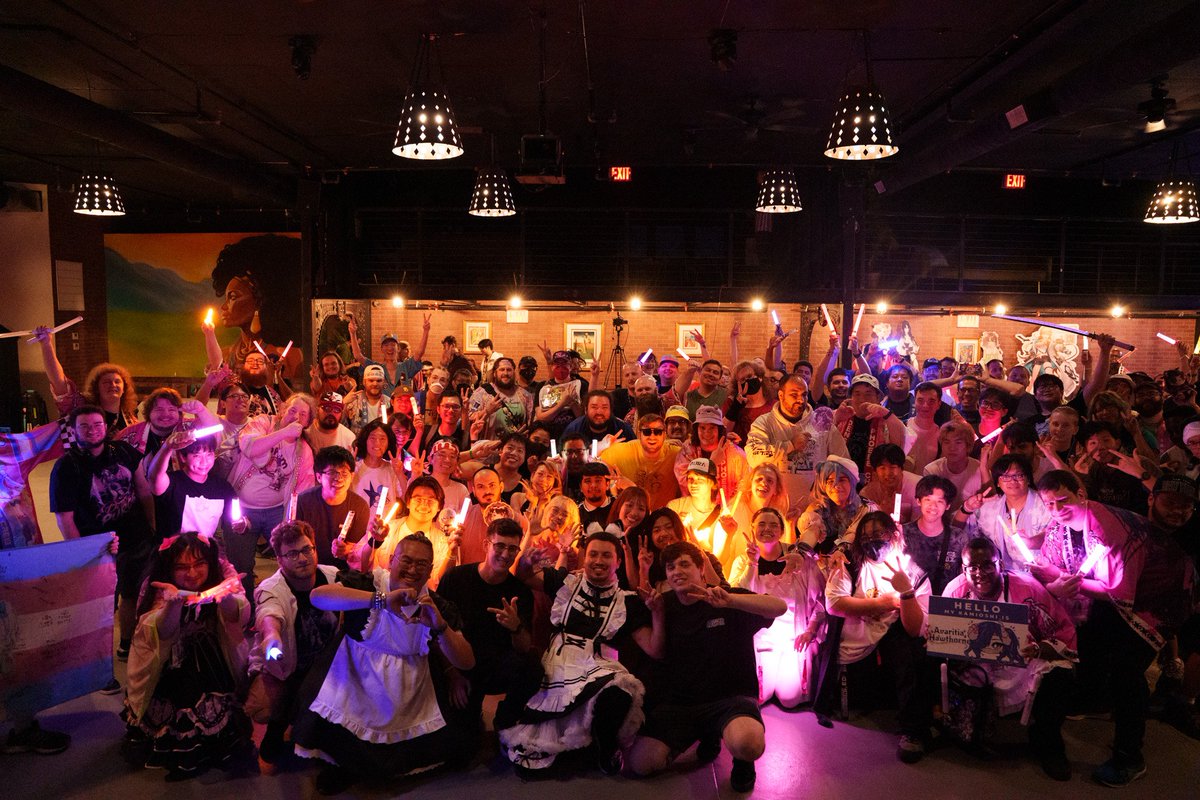 breadbutterprod's tweet photo. THANK YOU FOR COMING TO ECLIPSED FATES!!

Last night was absolutely incredible, and we wanted to thank everyone sincerely for being a part of making this amazing SOLD OUT show happen!

We're going to keep putting your idols on stages, and we can't wait to see you at the next one! https://t.co/27eorGzQtL