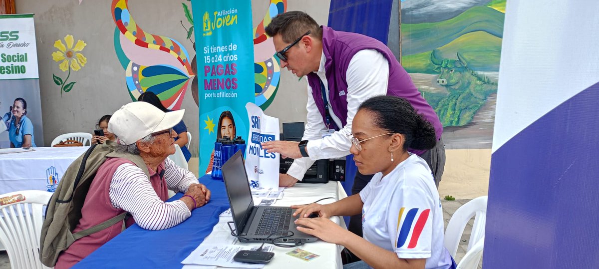 SRIoficialEc's tweet photo. #SRIenImbabura

Al cantón Urcuquí, llegamos con nuestra #BrigadaMóvilSRI para entregar servicios de:

▫️ Devolución del IVA para adultos mayores. 
▫️ Generación de claves.
▫️ Información tributaria. https://t.co/yoZXdUFFee