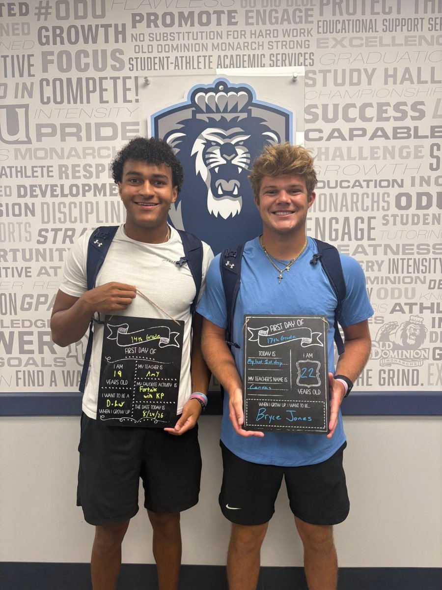ODUBaseball's tweet photo. First day back in the books 📚⚾️

Wishing our Monarchs a great first day of classes and an even better semester! 

#ODUSports | #ReignOn | #Monarchs https://t.co/EAx8a1MaNh