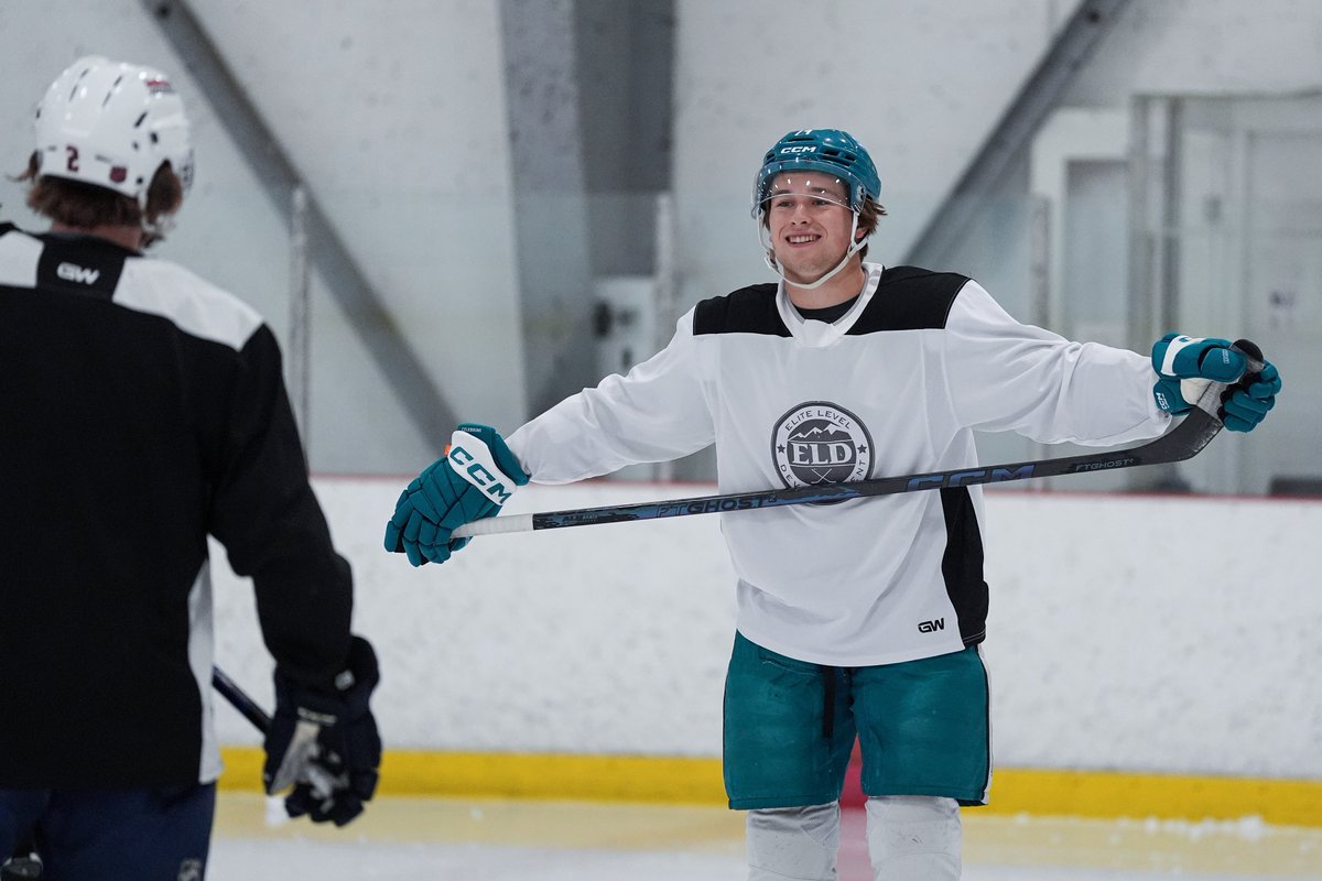 SanJoseSharks's tweet photo. 📌 Checking in for Macklin Monday. https://t.co/00RXOiWaZy