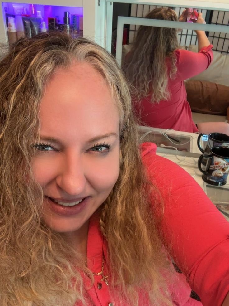 LaureKate1a's tweet photo. Hello 👋 
How are you doing today https://t.co/gijNbVMxjt