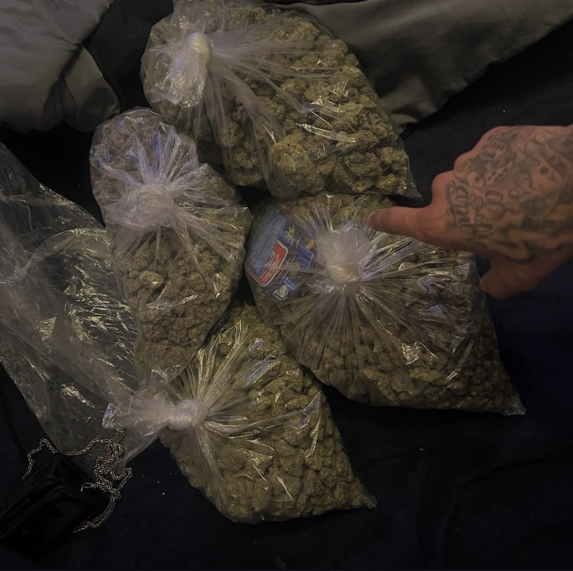3rdthirdleg's tweet photo. @m0llyhurts My reup be once a month frl https://t.co/Mu7fwHbsRt