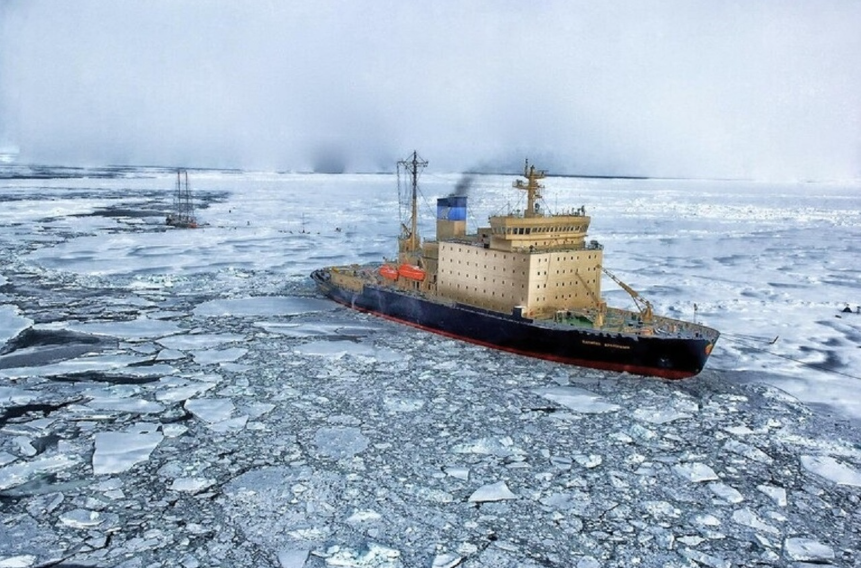 ilmessaggeroit's tweet photo. Artico, la minaccia russa spinge l'Islanda (unico paese Nato senza esercito) ad armarsi: il piano per reclutare 44mila soldati https://t.co/kraaxXxuU2