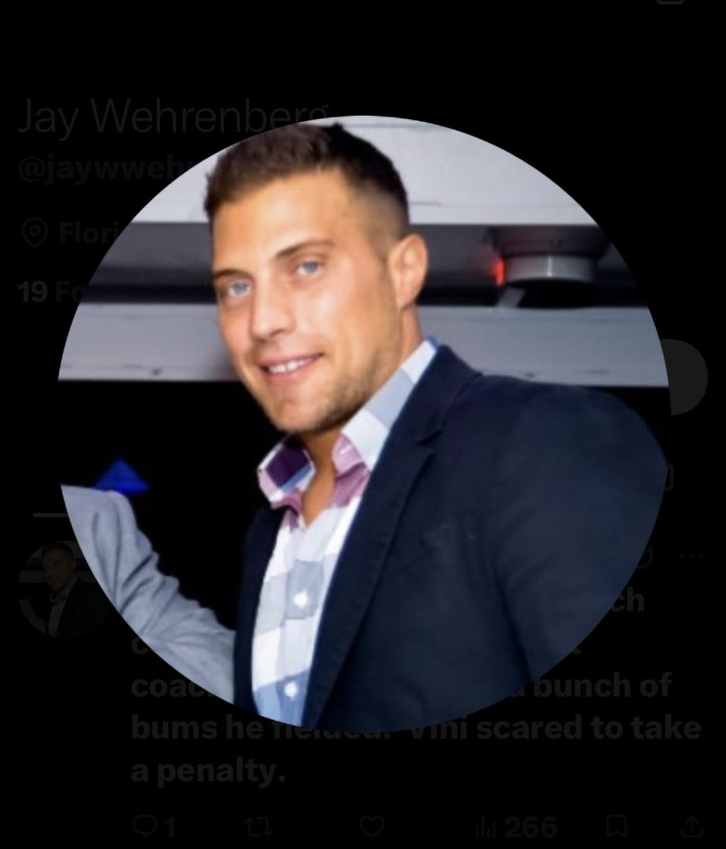 ___1DejaVu___'s tweet photo. @dearicamarie It’s Jason https://t.co/DmvU3zbNVG