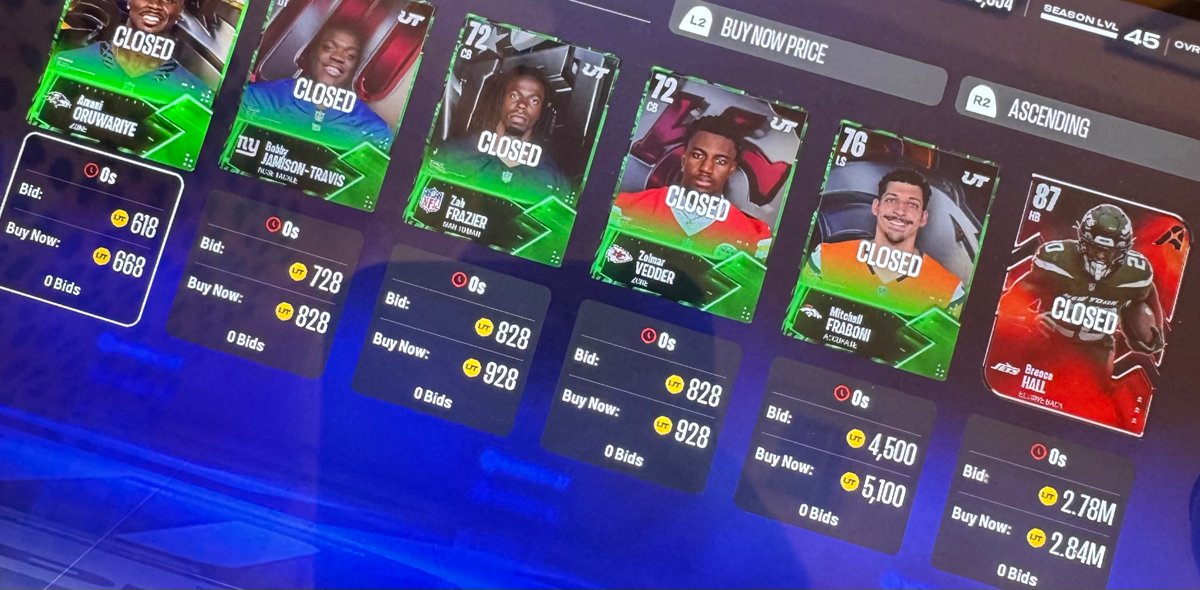 JasonF13Fan's tweet photo. @EASPORTS_MUT @EASPORTS_MUT
 
@EAMaddenNFL 
 
You guys have now cost me close to over 1Mil in Coins due to whatever glitch this is! I have paid real money and have been not been given a product that works as it was promised! I will be getting those charges reversed! Everyone should!! 🖕🏽🖕🏽 https://t.co/f3h9Rk7Seg