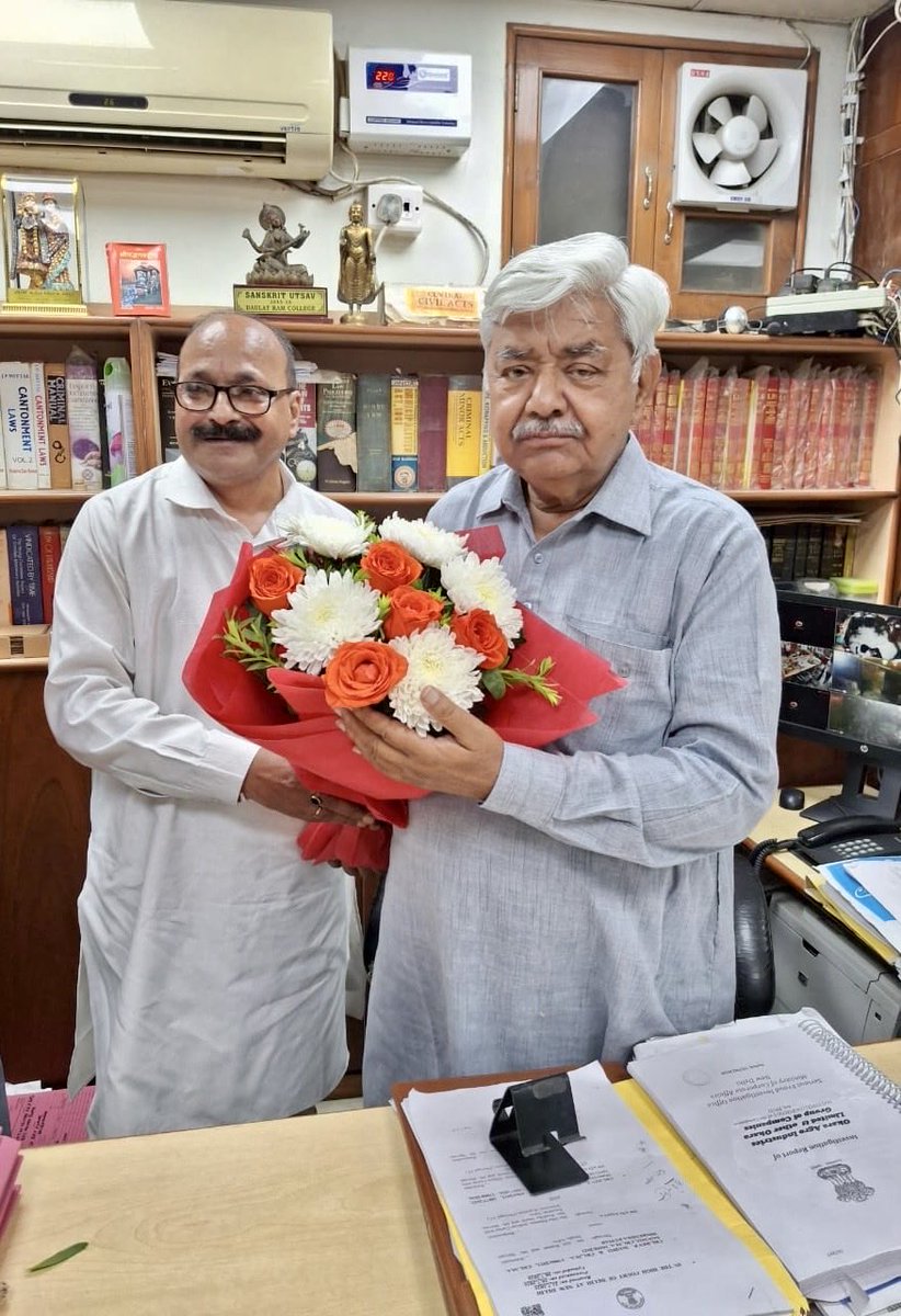 BjpSompal's tweet photo. आदरणीय अंतर्राष्ट्रीय अध्यक्ष विश्व हिंदू परिषद श्री आलोक कुमार जी @kumaradva @vishv.hindu.parishad 

@kumaradva @harshmalhotrabjp 

#vishvhinduparishad🕉️🚩#bjpforindia https://t.co/WV02xwURt4
