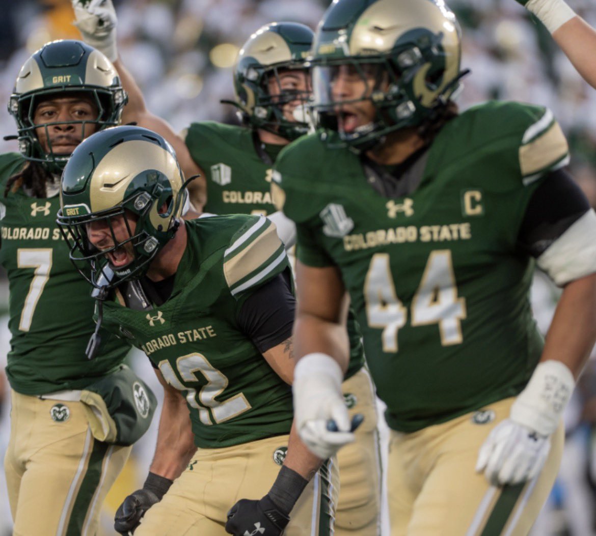 NazereeGuy31808's tweet photo. #ATGT I am blessed to receive my 5 offer from Colorado State University @Alex_Collins91

@CoachTMiller18 @SeeCoachCam4Spd  @DerekLagway1 @OdellSid @Coach__fitz https://t.co/UI1boVsppP